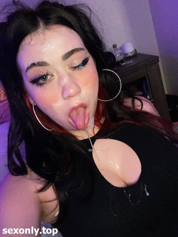 Naughty_nympho Patreon Leaks Cum and Sea