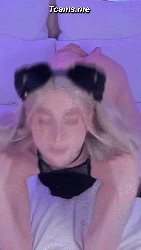 When life gives you curves, flaunt 'em like this. Rate my glow-up from the back? 1-10? 😏