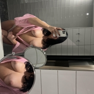 Hot mirror selfie showing my boobs
