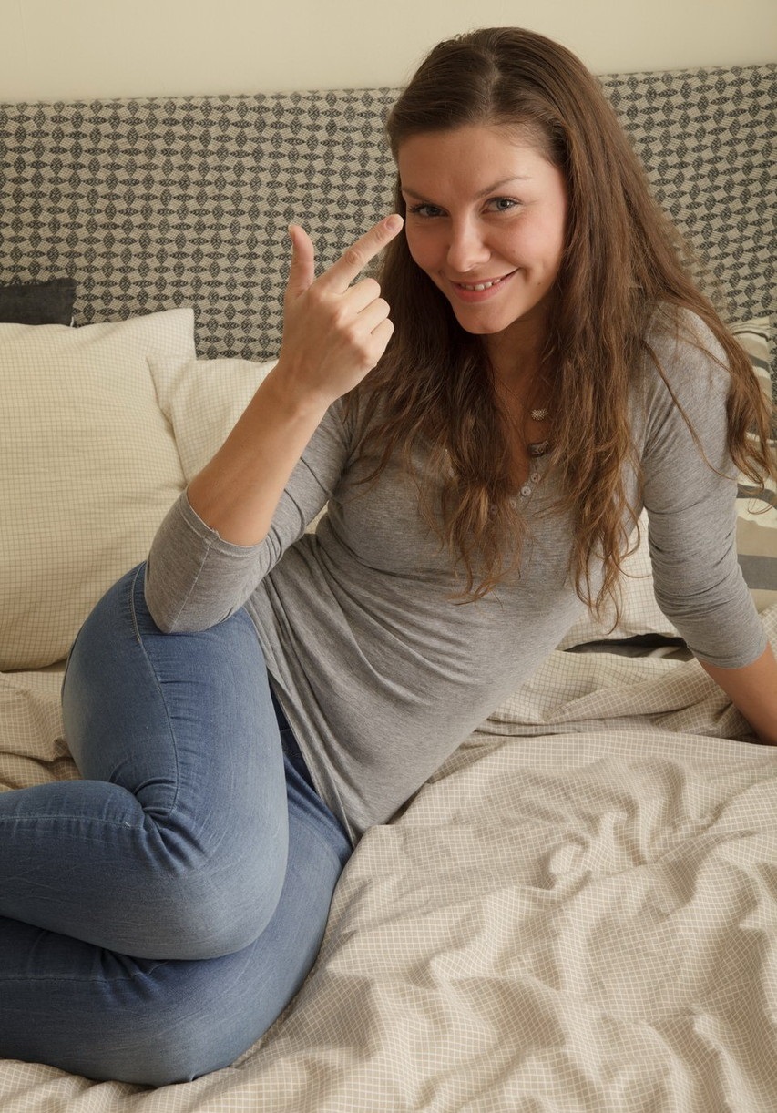 A Female Step by Step Guide to Actively Participate During Sex