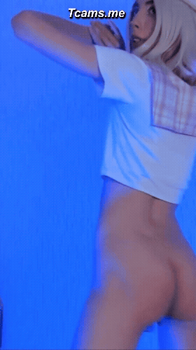 Ass jiggling, cock bouncing, trans girl owning the floor