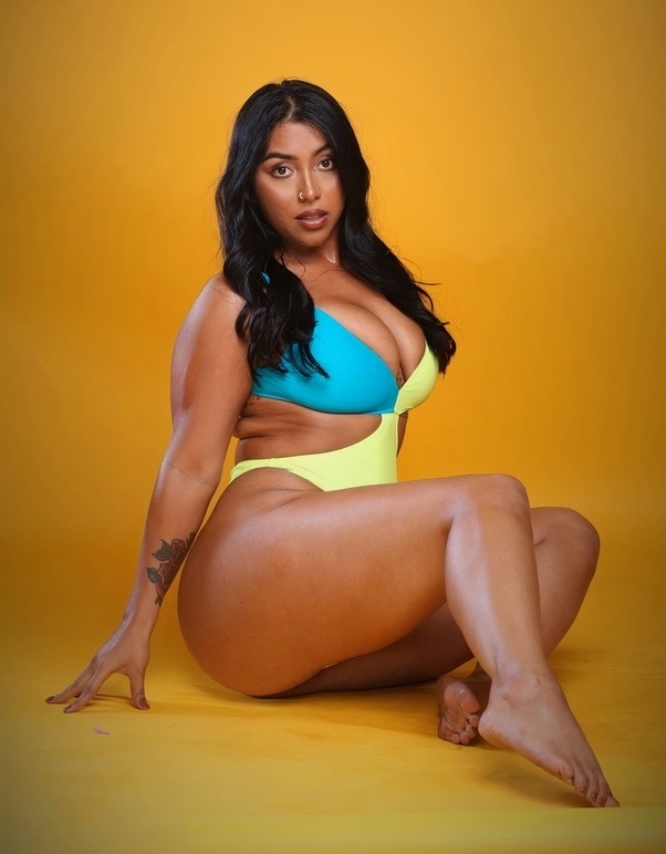 Pleasuring Her with Your Hands